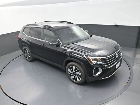 New 2026 Volkswagen Atlas SE FWD image 13