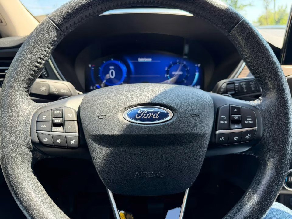 Used 2020 Ford Escape Titanium AWD/4WD image 19