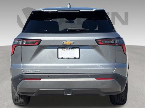 Used 2025 Chevrolet Equinox LT FWD image 27