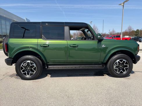 Used 2025 Ford Bronco Outer Banks image 8