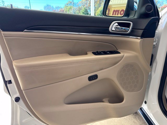 Used 2021 Jeep Grand Cherokee Limited w/ Premium Lighting Group AWD/4WD image 12