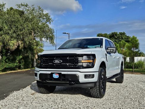 New 2025 Ford F150 XLT w/ Equipment Group 302A MID image 8