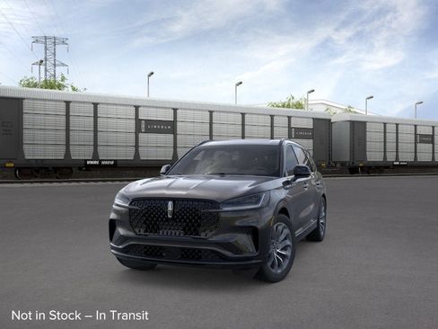 New 2026 Lincoln Aviator AWD image 2