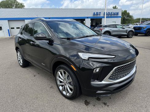 Used 2024 Buick Encore GX Avenir w/ Avenir Convenience Package AWD/4WD image 11