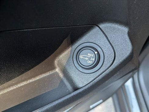Used 2020 GMC Terrain SLT w/ Preferred Package FWD image 31