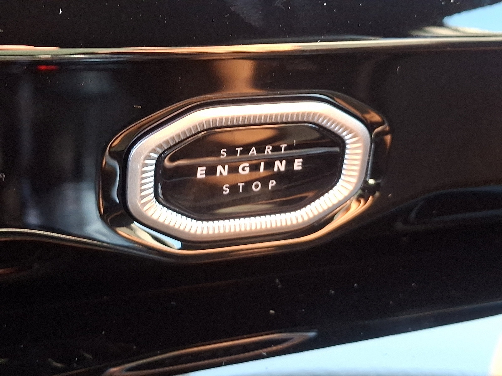 New 2026 Jeep Grand Cherokee Altitude AWD/4WD image 17
