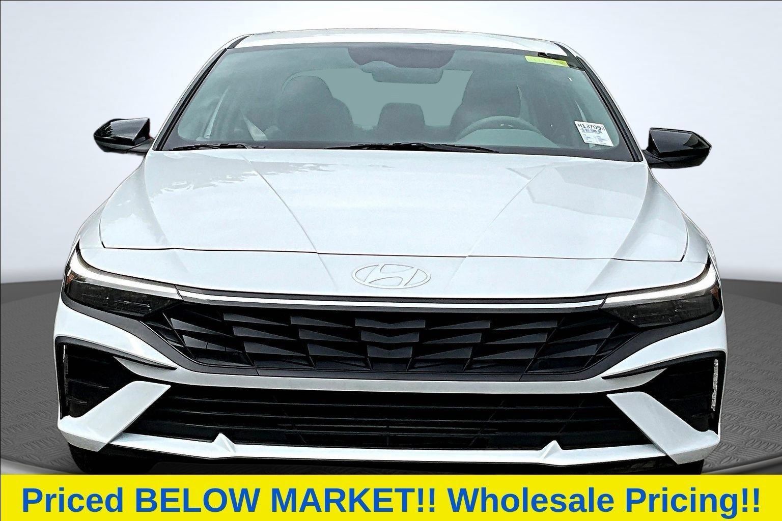 Used 2026 Hyundai Elantra Sport FWD image 6