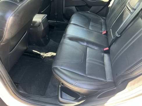 Used 2013 Ford Focus Titanium w/ Titanium Handling Pkg FWD image 12