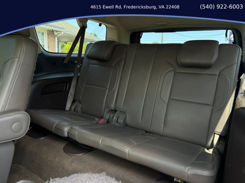 Used 2015 GMC Yukon XL Denali w/ Premium Package RWD image 13