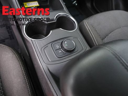 Used 2024 GMC Terrain SLE FWD image 20