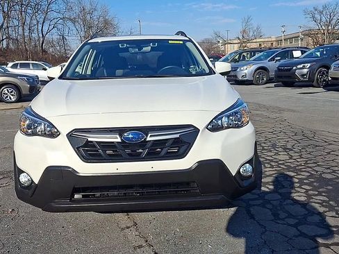 Certified 2023 Subaru Crosstrek 2.0i Premium image 3