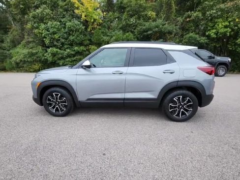 Certified 2023 Chevrolet TrailBlazer ACTIV w/ Sun and Liftgate Package image 10