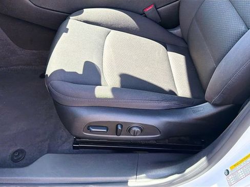 Used 2023 Chevrolet Malibu LT FWD image 18