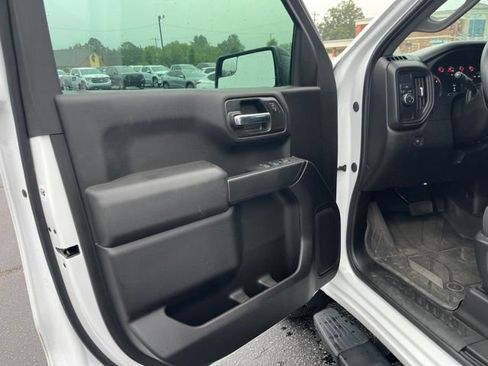 Used 2024 Chevrolet Silverado 1500 Custom RWD image 5