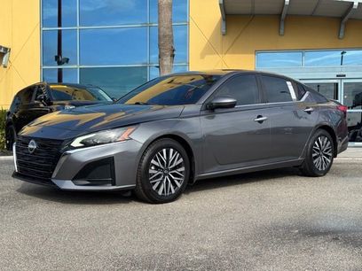Used 2024 Nissan Altima 2.5 SV w/ SV Premium Package