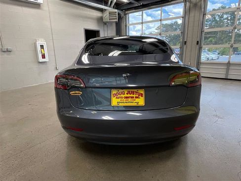 Used 2023 Tesla Model 3 Standard Range RWD image 4