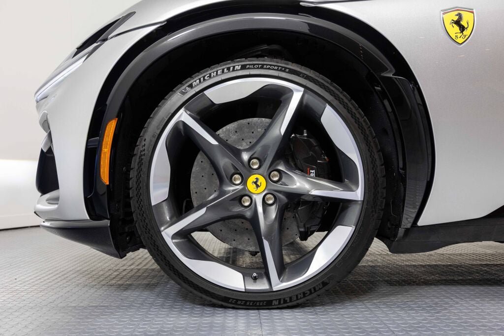 Used 2025 Ferrari Purosangue AWD/4WD image 23