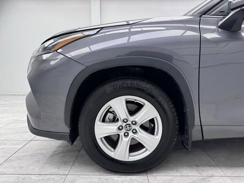 Used 2023 Toyota Highlander LE image 8