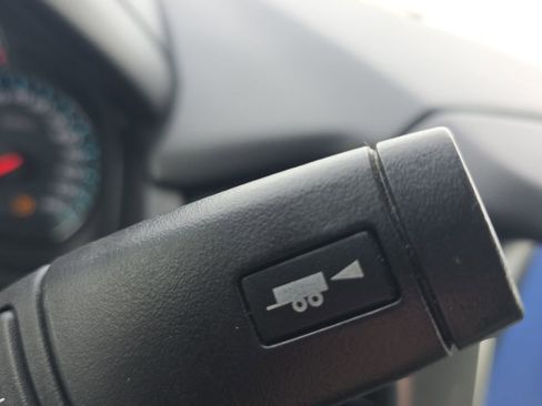 Used 2020 Chevrolet Suburban LT image 34