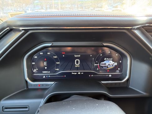 Used 2024 GMC Sierra 1500 AT4 w/ AT4 Premium Package image 17