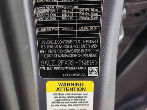 Used 2025 Land Rover Range Rover Evoque S image 18