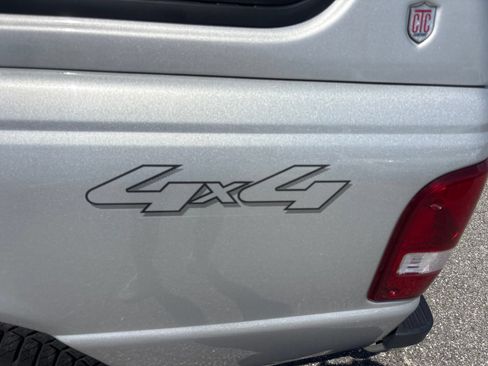 Used 2007 Ford Ranger XLT AWD/4WD image 12
