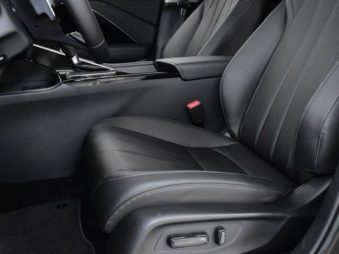 Certified 2025 Acura ADX FWD image 10