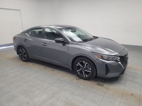 Used 2024 Nissan Sentra SV image 11