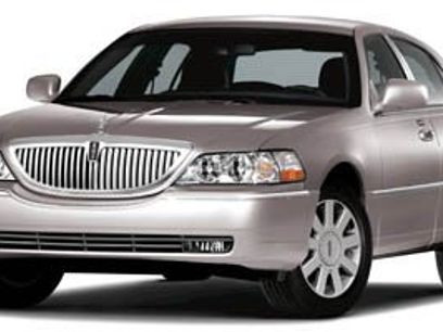 Used 2007 Lincoln Town Car Signature