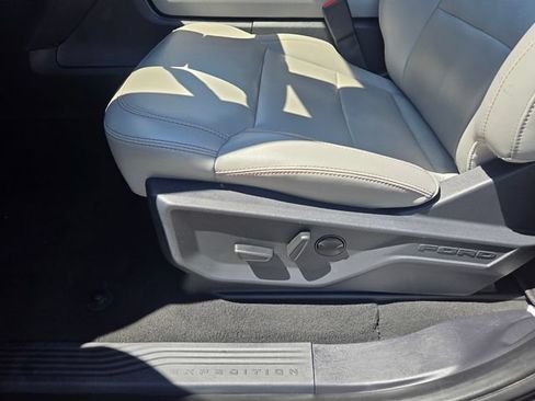 Certified 2025 Ford Expedition Active RWD image 16