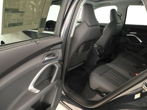 New 2025 Audi Q5 Premium Plus image 25