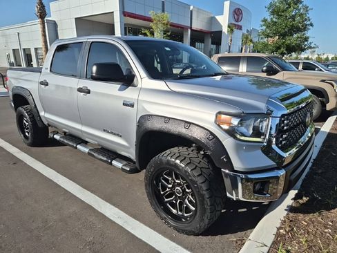 Used 2020 Toyota Tundra SR5 w/ SR5 Leather Package image 3