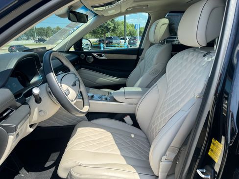 Used 2024 Genesis GV80 3.5T w/ Prestige Package AWD/4WD image 10