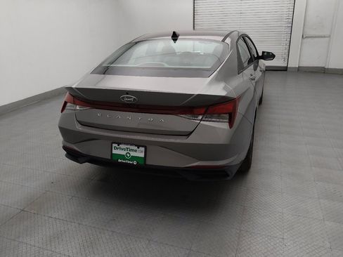 Used 2023 Hyundai Elantra SEL image 7