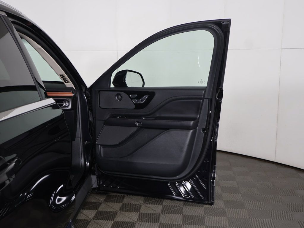 Used 2021 Lincoln Aviator Reserve w/ Elements Package Plus AWD/4WD image 25