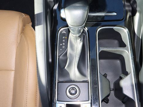 Used 2022 Kia Telluride SX w/ Towing Package image 25