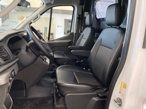 New 2026 Ford Transit 250 148 Medium Roof Extended AWD w/ Exterior Upgrade Package image 17