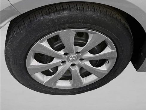 Used 2023 Toyota Corolla LE image 9