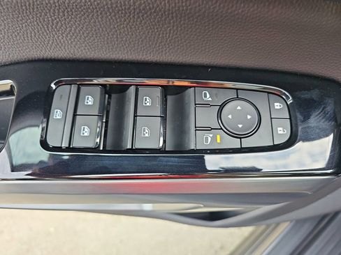 New 2026 Nissan Pathfinder SL w/ SL Premium Package FWD image 31