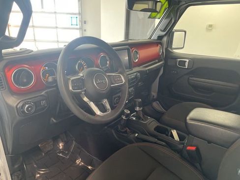 Used 2023 Jeep Wrangler Unlimited Rubicon image 15