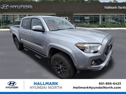 Used 2021 Toyota Tacoma SR5 image 1