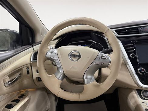 Used 2018 Nissan Murano Platinum image 12