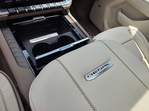 New 2026 GMC Yukon XL Denali AWD/4WD image 29