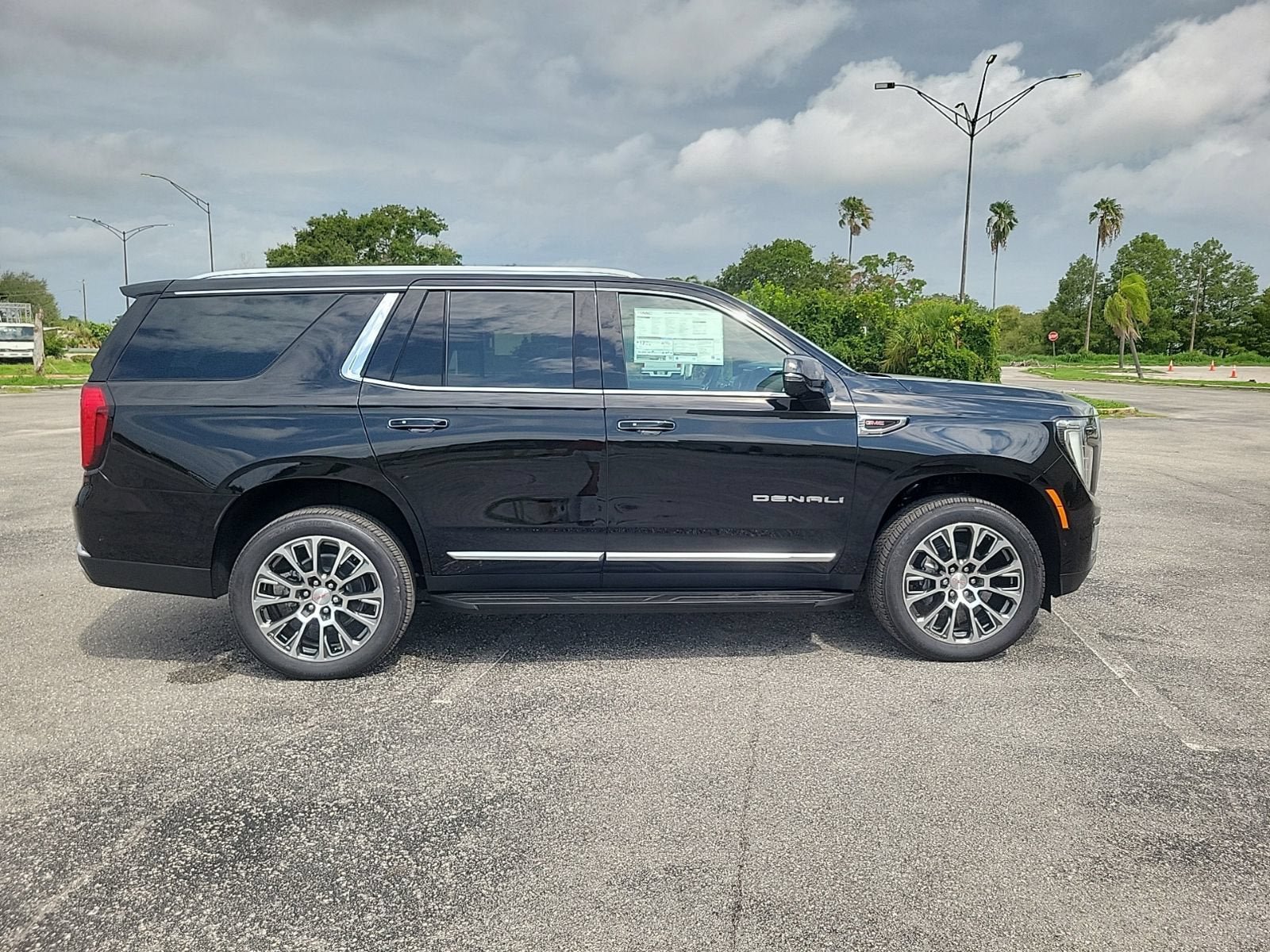 New 2026 GMC Yukon Denali RWD image 4