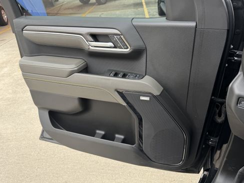 Used 2024 Chevrolet Silverado 1500 ZR2 w/ Technology Package image 25