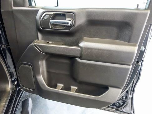 Certified 2022 Chevrolet Silverado 1500 Custom image 32