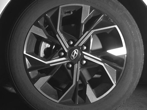 Used 2024 Hyundai Sonata SEL FWD image 11