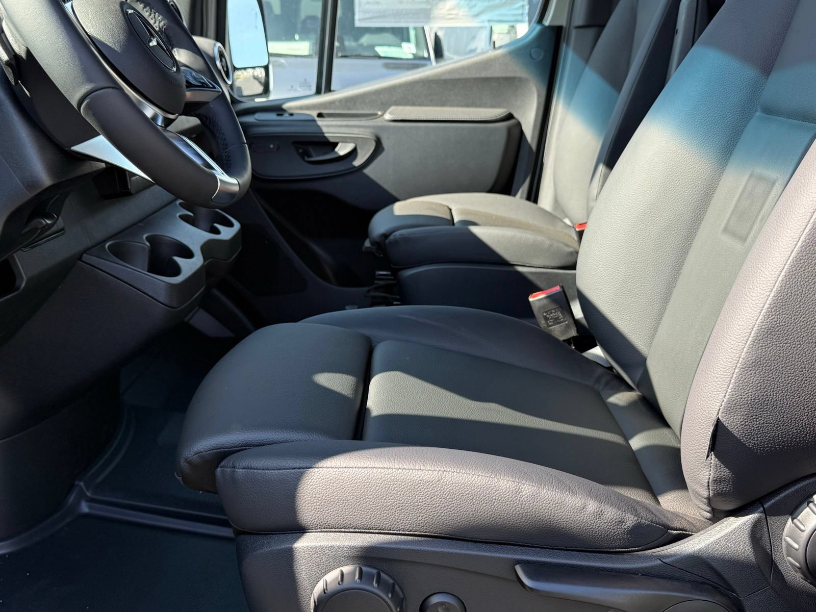 New 2026 Mercedes-Benz Sprinter 2500 image 21