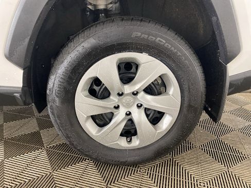 Used 2023 Toyota RAV4 LE image 13