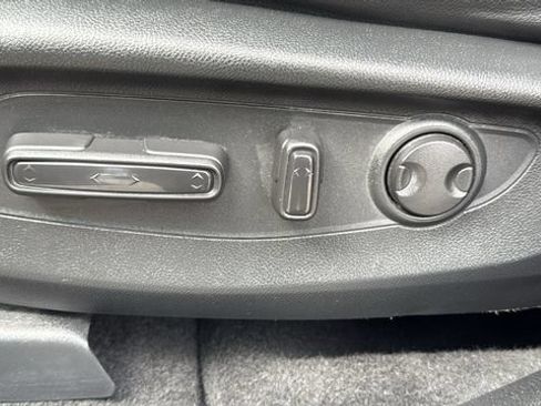 Used 2024 Honda CR-V EX-L image 11